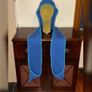 Vintage Handmade Crochet Scoodie Hooded Scarf with Pockets & Tassel - Blue/Teal